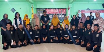 Disahkan Jadi Warga Baru PSHT, Para Siswa Sungkem Dulu kepada Orang Tua Masing-masing