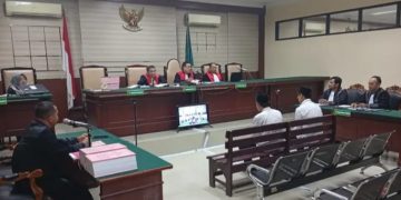 Terbukti Korupsi Pengadaan Beras CSR Smelting, Kades, Sekdes dan Ketua BPD Roomo Manyar Divonis hingga 2 Tahun Penjara