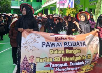 Bupati Magetan Berangkatkan Pawai Budaya SD Islamiyah Magetan