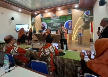 SMA Negeri 1 Taman Hadirkan Guru Besar Unesa Tingkatkan Kualitas Gurunya