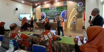 SMA Negeri 1 Taman Hadirkan Guru Besar Unesa Tingkatkan Kualitas Gurunya
