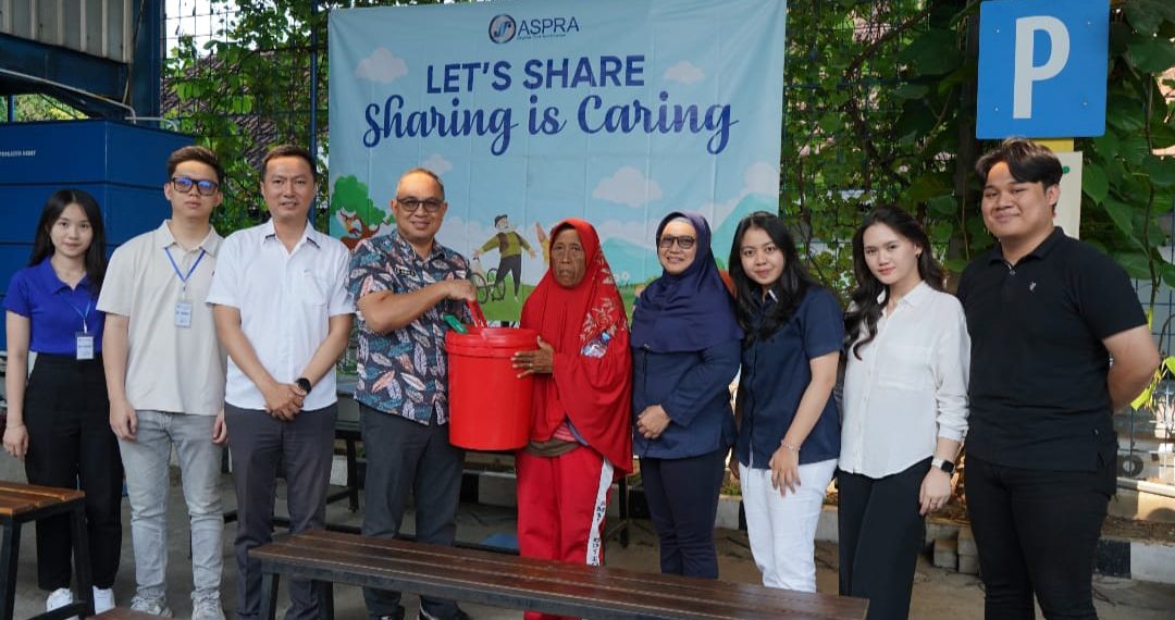 Aksi Kemanusiaan, Aspra Berbagi Puluhan Paket Sembako kepada Warga Kedung Baruk