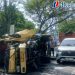 Diduga Sopir Mengantuk, Truk Terguling di Camplong Sampang