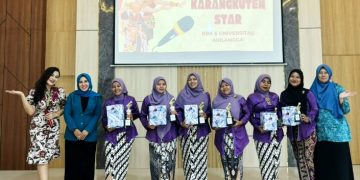 Mahasiswa Unair Beri Pelatihan Public Speaking Warga Desa Karangkuten