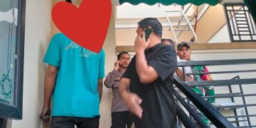 Gempar Seorang Pria Ditemukan Gantung Diri di Masjid Gresik