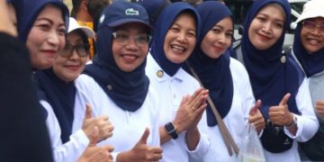 Fun Walk 1.000 Bidan dan Launching Senam BMM Semarakan HUT IBI ke-74 di Bojonegoro