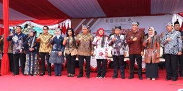 Momen Peringatan Hari Koperasi ke-78 di Bojonegoro, Menteri Koperasi Sampaikan Peran Strategis Koperasi Merah Putih