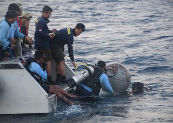 Kerahkan Tim Penyelam ke Titik Dugaan Tenggelamnya KMP Tunu Pratama Jaya