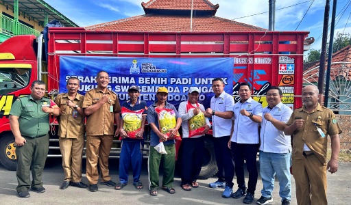 BPC HIPMI Salurkan Bantuan Benih Padi Gratis Untuk Petani di Seluruh Kabupaten Sidoarjo