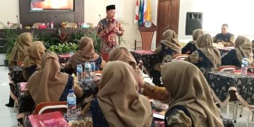 Siswanya Libur, Guru SMP Negeri 1 Jabon Digembleng tentang PKB Selama 4 Hari