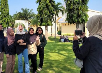 PKK Dawis Mawar 51 Masangan Asri Belajar Jadi Konten Kreator dan Digital Marketing