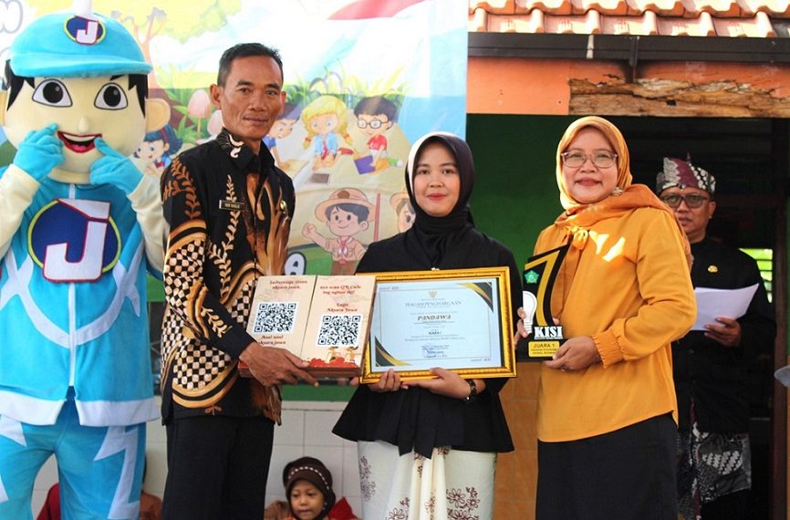 SDN Juwetkenongo Launching Maskot ‘Kak J’ Sekaligus Resmikan Media Pembelajaran ‘PANDAWA’