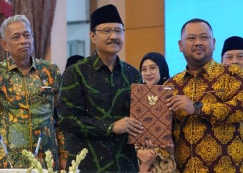 Akhir Juli ini Sekolah Rakyat Siap Beroperasi, Bupati Gresik Teken Perjanjian Pinjam Pakai Aset dengan Kemensos
