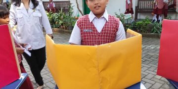 Serunya ‘Pemilu’ di SDN Petrokimia Gresik