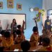 Berlangsung Sangat Interaktif, Mahasiswa KKN BBK 6 Unair Gelar Bimbingan Belajar di SDN 1 Pacet, Mojokerto