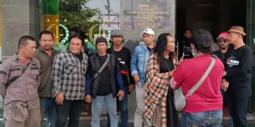 Geruduk Kejari, GenPatra Inginkan Pengusutan Dugaan Korupsi Anggaran Pilkada di KPU Gresik Tuntas, Minggu Depan Serahkan Data Tambahan