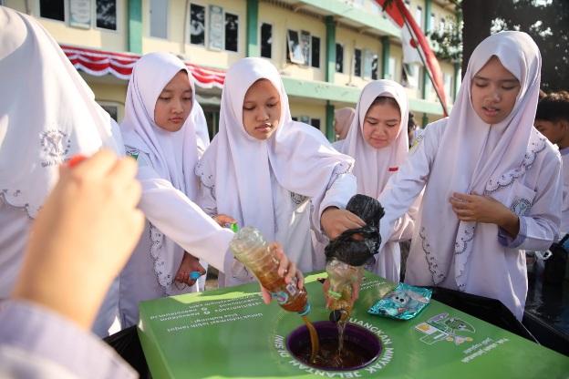 SMA Al Muslim Edukasi Siswanya Pentingnya Mengolah Limbah Minyak Jelantah