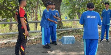 Bentuk Generasi Tangguh dan Disiplin, Siswa SMK Krian 2 Sidoarjo “Masuk Barak” Pusdik Brimob Watukosek