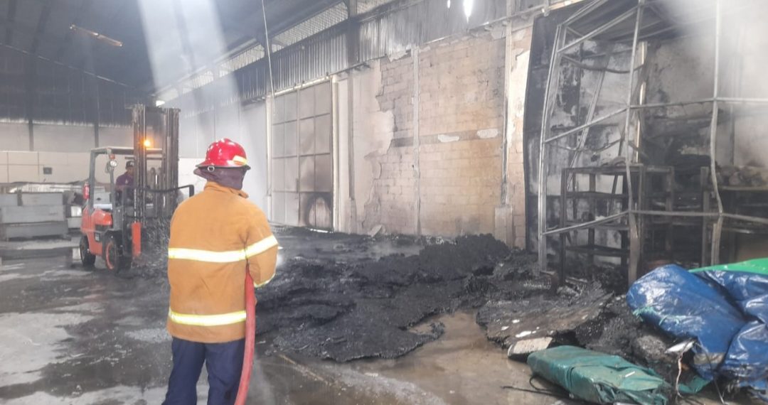 Diduga Akibat Konsleting Listrik, Gudang di Minoharjo Tuban Terbakar