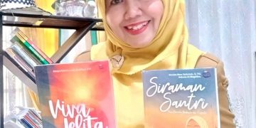 Guru dan Siswa SMK Negeri 2 Buduran Wujudkan Buku Viva Jelita’ dan ‘Siraman Santri’
