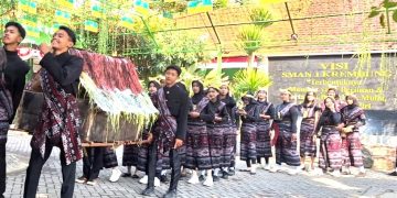Peringati HUT RI ke 80 di  SMA Negeri Krembung, Dari Permainan Tradisional Hingga Pawai Budaya