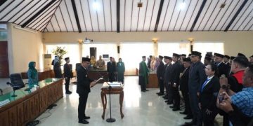 Bupati Bojonegoro Lantik Empat Kepala Dinas Baru: Tekankan Pelayanan Prima Untuk Masyarakat