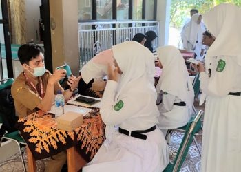 SMA Negeri 1 Waru Lakukan Skrining Kesehatan, Mulai Anti NAPZA Hingga Kantin Sehat