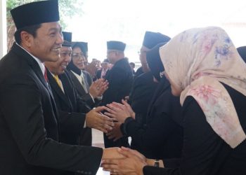 Beri Kepastian Hukum, Bupati Sidoarjo Subandi Lantik 61 Pejabatnya