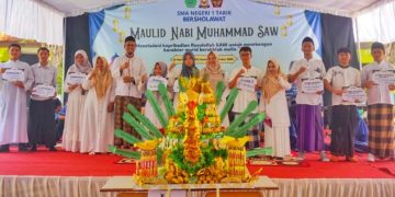 Siswa SMA Negeri 1 Tarik Bangun Karakter Mulia Meneladani Rasulullah SAW