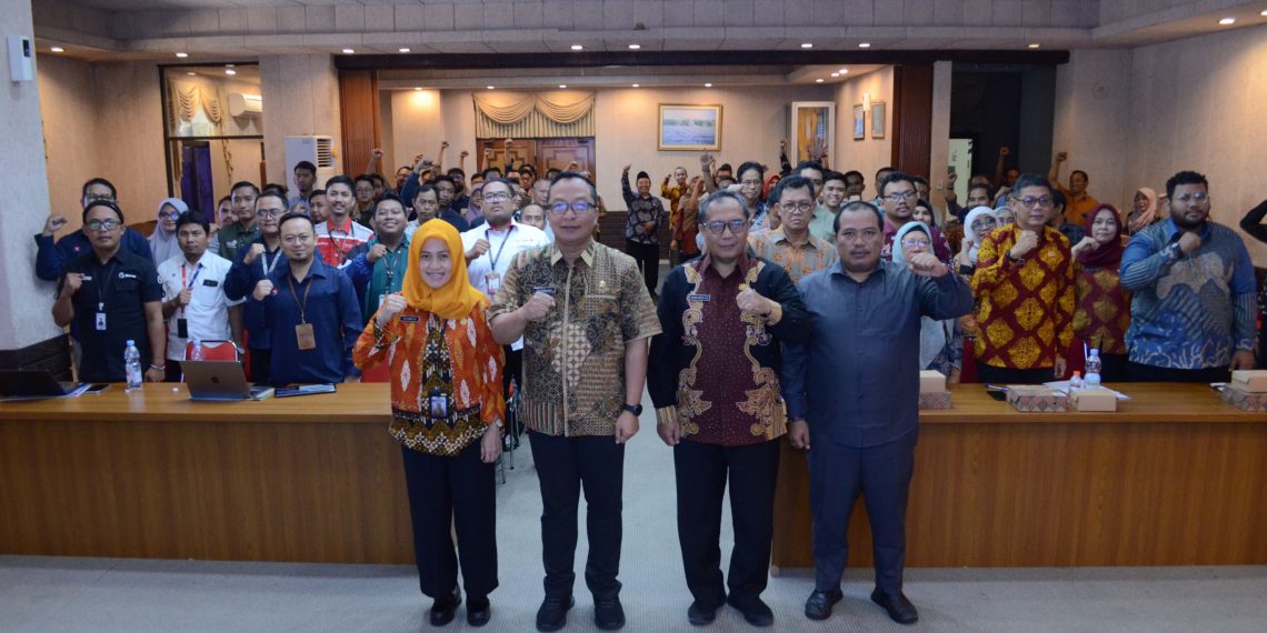 Targetkan Bebas Kabel Semrawut, Pemkab Siap Relokasi Kabel Udara ke Bawah Tanah