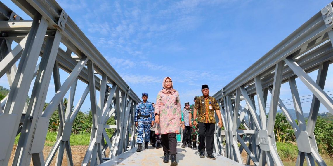 Jembatan Darurat Sungai Lembu Tuntas, Dinas PU CKPP Banyuwangi Pastikan Aktivitas Warga Kembali Lancar
