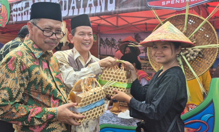 SMP Negeri 1 Sidoarjo Gelar Karya Kokurikuler ‘Merenda Kreasi Menyulam Memori’