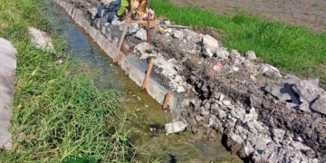 Proyek Saluran Irigasi P3-TGAI Di Kecamatan Tanggulangin Tidak Sesuai Standar Hingga Dibangun Diatas Pondasi Lama