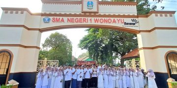 Momentum Maulid Nabi Muhammad SAW, SMAN 1 Wonoayu Resmikan ‘Gapura Smaniwa Bersinar’