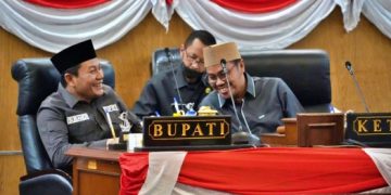 DPRD Sidoarjo Sahkan Perda PAK APBD 2025, Bupati Subandi : Kita Mengikuti Arahan Gubernur Jatim