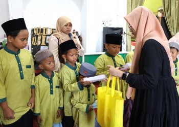 SMP Al Muslim Lakukan Social Journey  Wujud ‘Cinta Rasul, Cinta Sesama’
