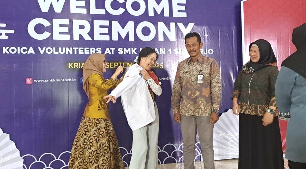Dinas Pendidikan Jatim Sambut Baik KOICA Volunteer Korea di SMK Krian 1 Sidoarjo
