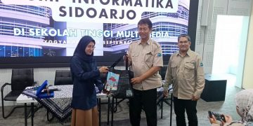MGMP Informatika SMP Sidoarjo Menimba Ilmu ke STMM MMTC Yogyakarta