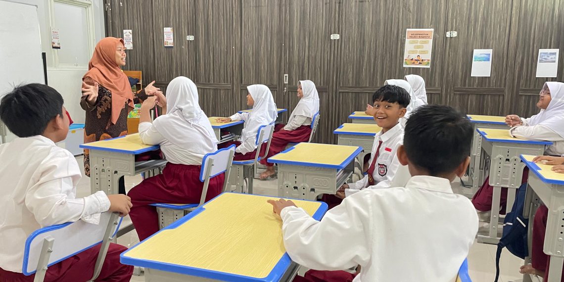 Pemimpin Bukan Penguasa: Meneladani Gaya Kepemimpinan Fasilitatif di Sekolah Alam Citra Insani Lamongan