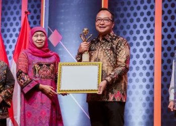 Realisasi Investasi Tembus Rp 37,9 Triliun, Gresik Raih Terbaik I Investment Award Jatim 2024