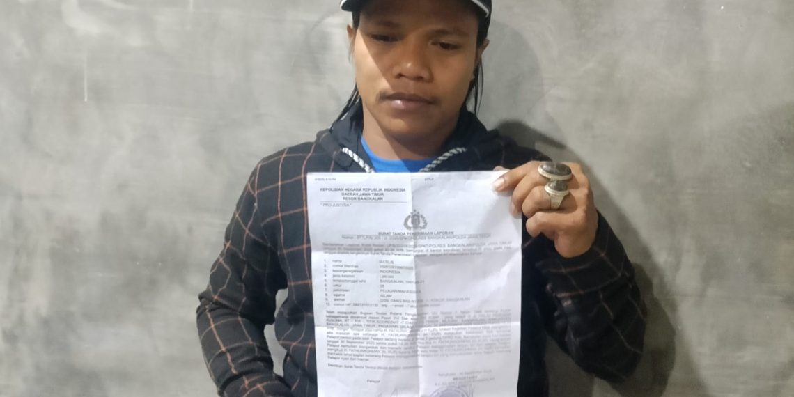 Diduga Jambak dan Cekik Leher Wartawan, Wakil Ketua DPRD Bangkalan Dilaporkan ke Polisi