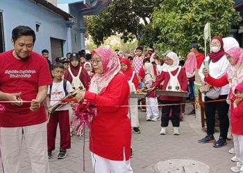 Jalin Kebersamaan dan Kesehatan SD Khazanah Ilmu Gelar Funwalk