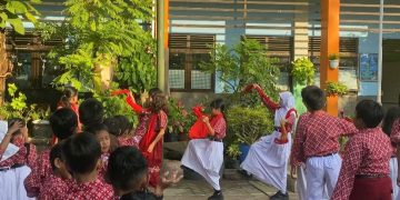SDN Ngagelrejo 1/396 Surabaya Bangun Karakter Multitalenta lewat Ekstrakurikuler