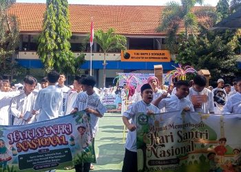 SMP Negeri 3 Sidoarjo Peringati Hari Santri Nasional 2025 Gelar Lomba dan Kirab