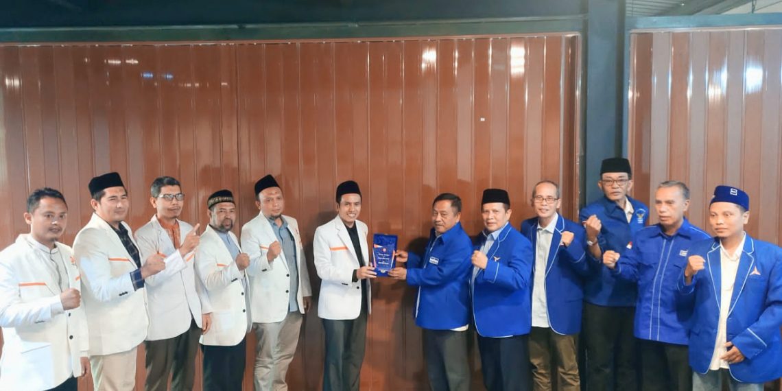 PKS Gresik Terima Kunjungan Balasan Partai Demokrat: Perkuat Silaturahim dan Dorong Kolaborasi untuk Gresik