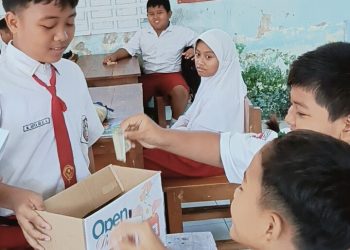 Siswa SD Negeri Kedungbanteng Kompulkan Donasi Untuk Musibah Ponpes Al Khoziny