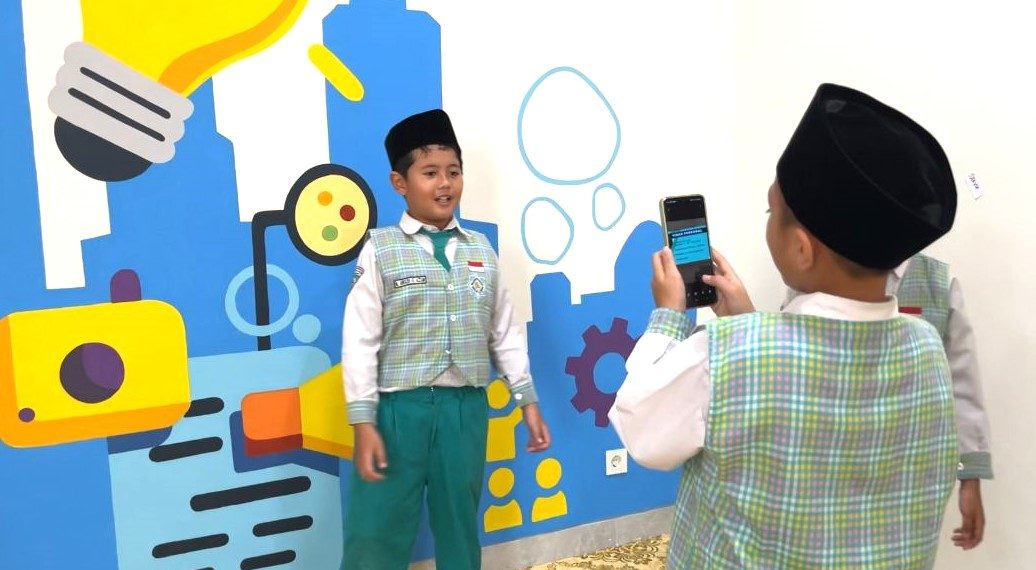 Mulai Buat Konten, Siswa MI Al Akbar Disiapkan Jadi Digitalpreneur Muda