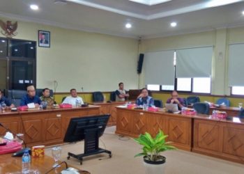 Undang Ahli, DPRD Berikan Rekomendasi Pemkab Sidoarjo Agar Tak Bongkar Pagar Pembatas Mutiara Regency