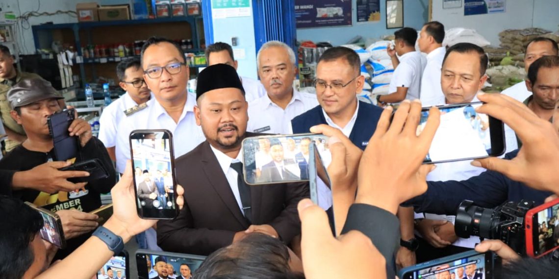 Petani Gresik Kini Bisa Beli Pupuk Lebih Murah 20%, Bupati Yani Apresiasi Langkah PT Pupuk Indonesia