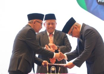 Prof. Triyogi Yuwono Dilantik Menjadi Rektor Unusa 2025-2030